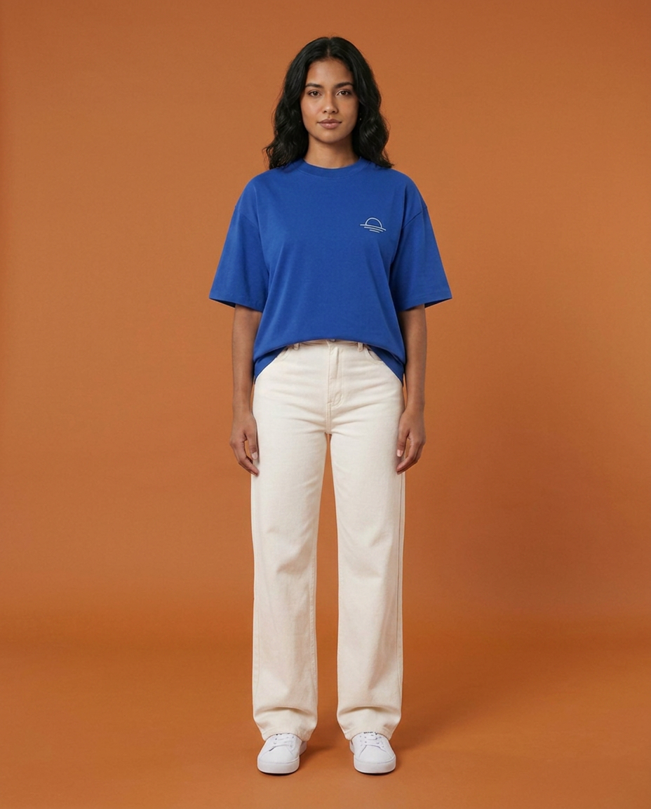 Modelo con la remera Cumbre, post de feed 4:5